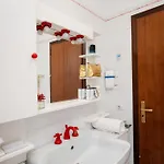 La Piazzetta فندق مبيت وإفطار أَجيرولا