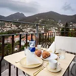 La Piazzetta 3*